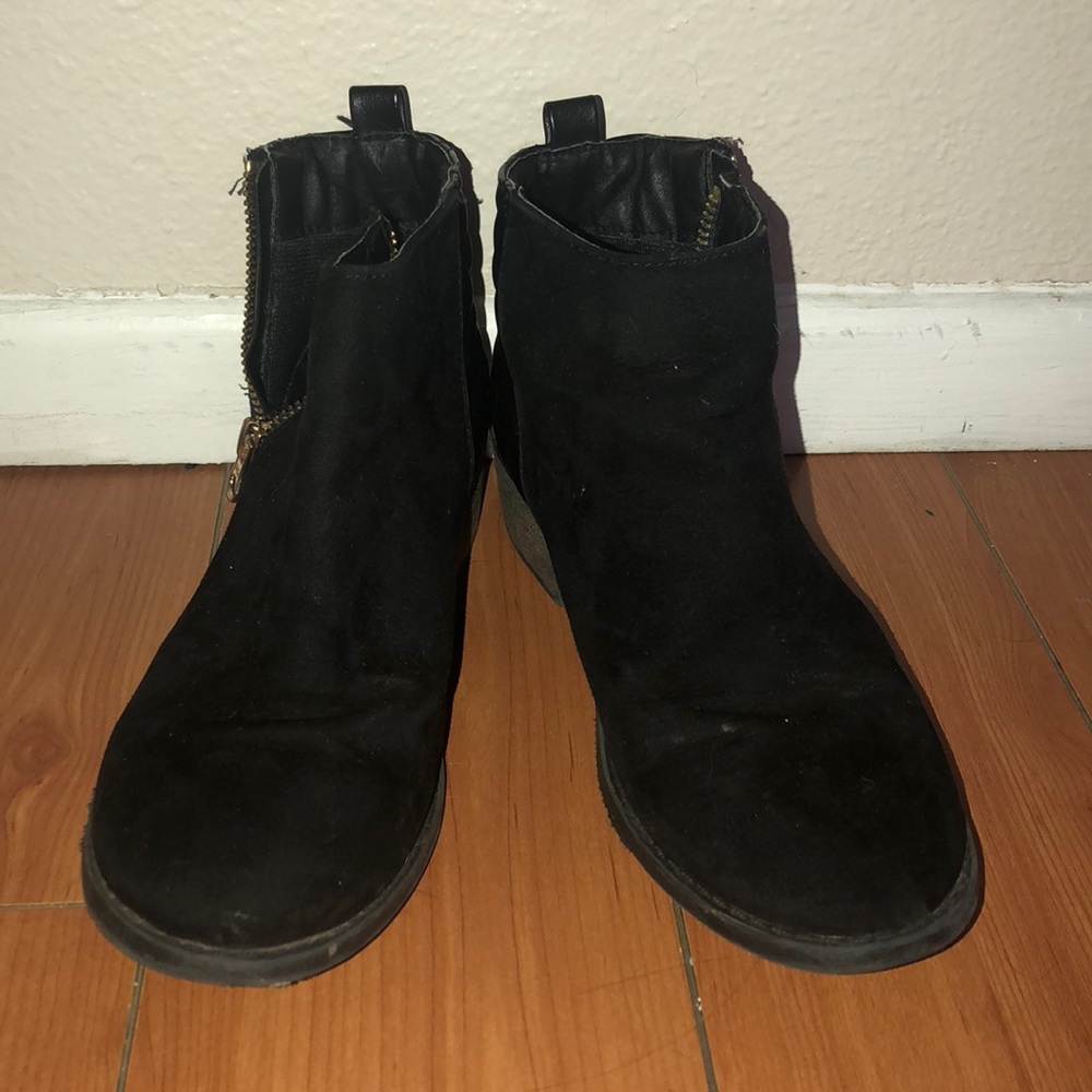 Steve Madden black boots ankle raise